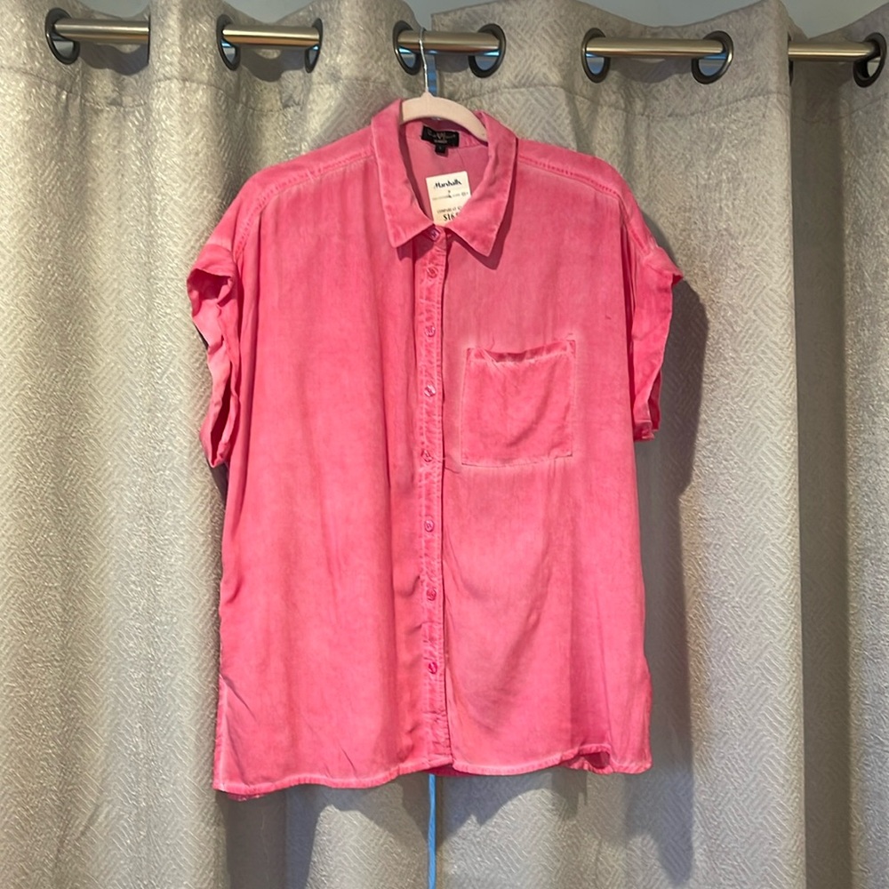 Casual hot pink distressed button down collared shirt